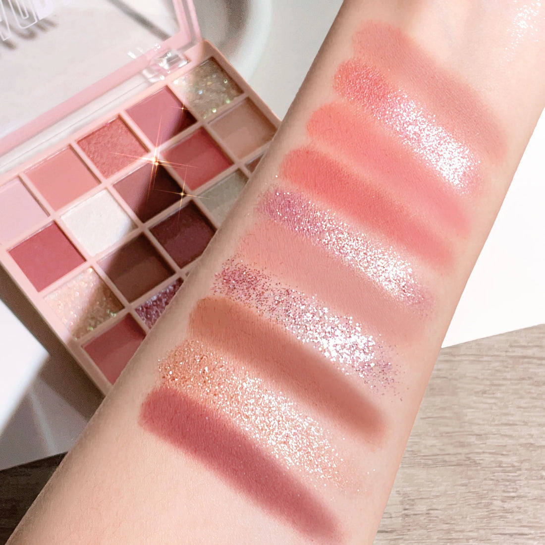 25-color eye shadow tray, oatmeal milk tea tray, sparkling powder
