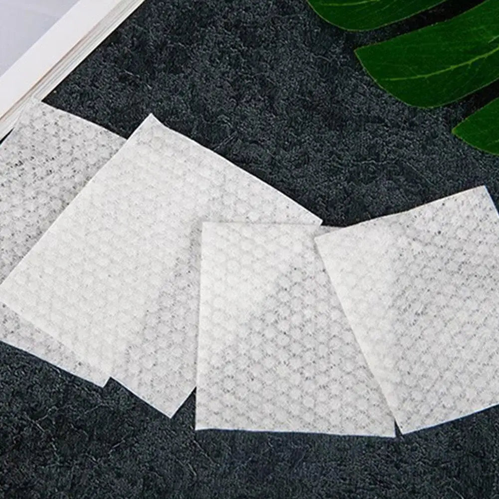 600 Disposable Cotton Pads – Makeup & Facial Care