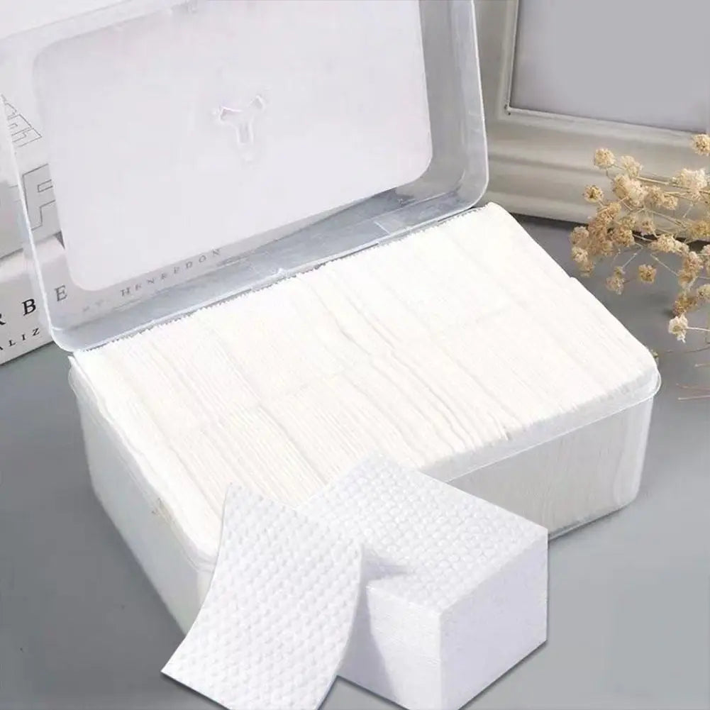 600 Disposable Cotton Pads – Makeup & Facial Care