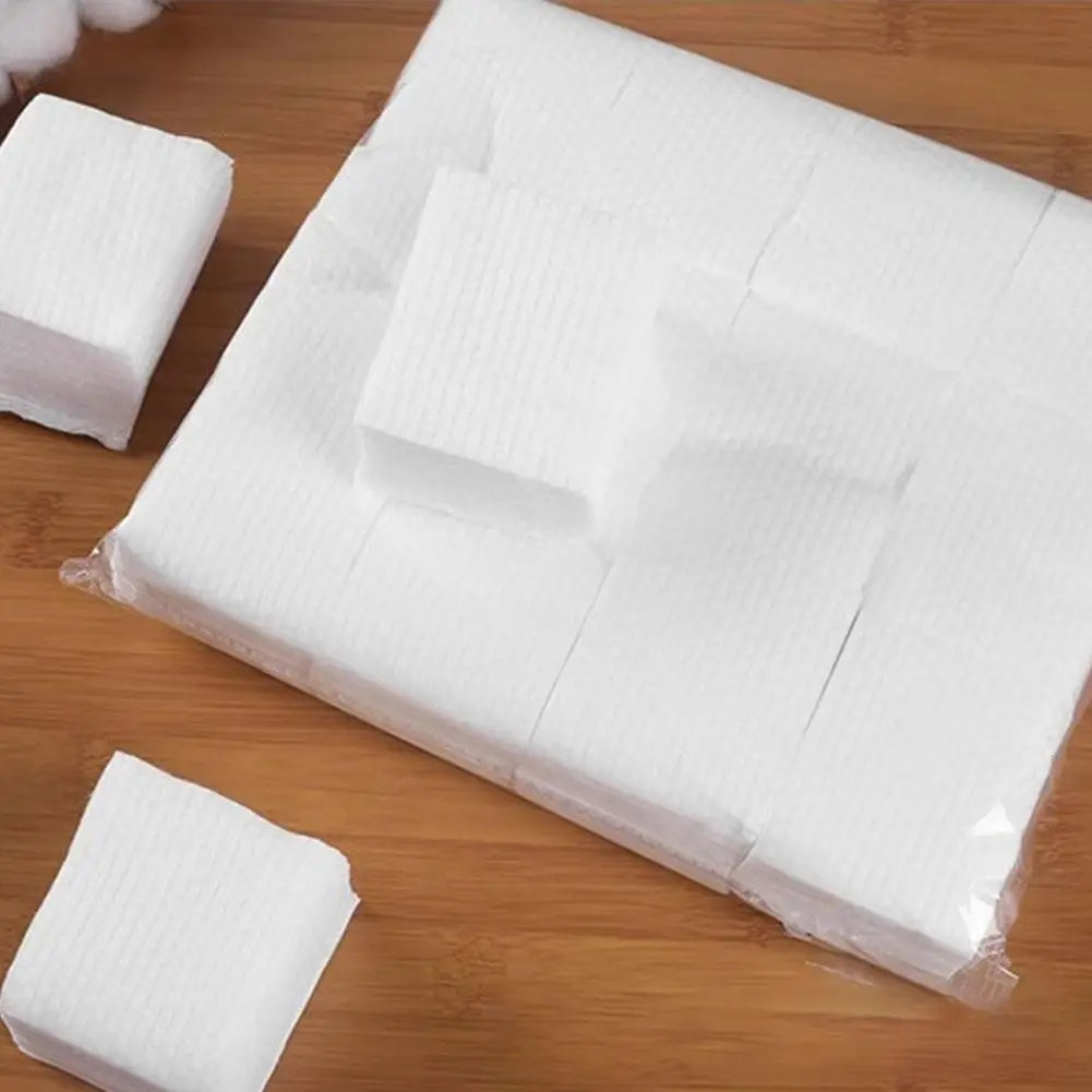 600 Disposable Cotton Pads – Makeup & Facial Care