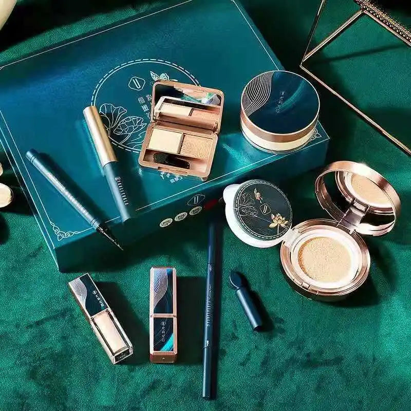 All-in-One Makeup Kit – BB Cream, Eyeshadow & Lipstick