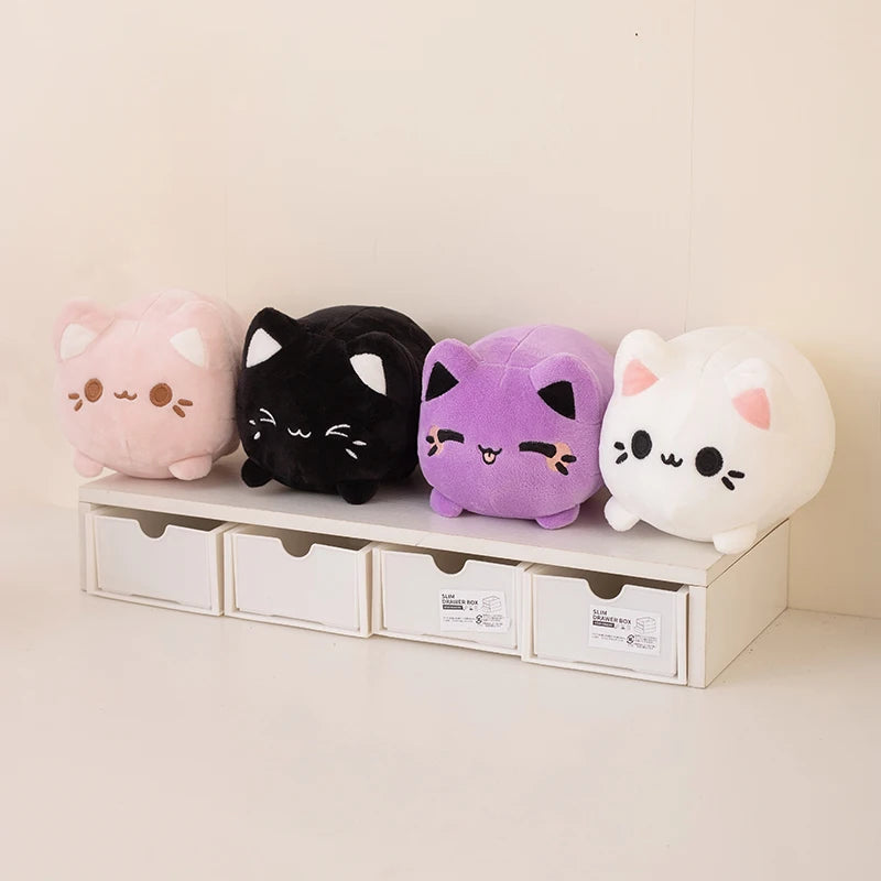 Plump Peach Cat Plush Vervelle