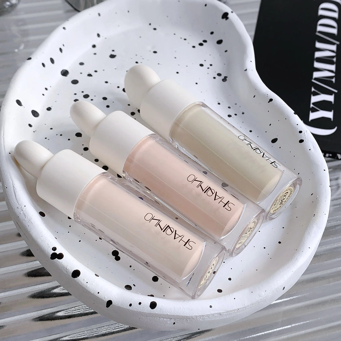 SHAQINUO Seamless Concealer for Dark Circles & Brightening