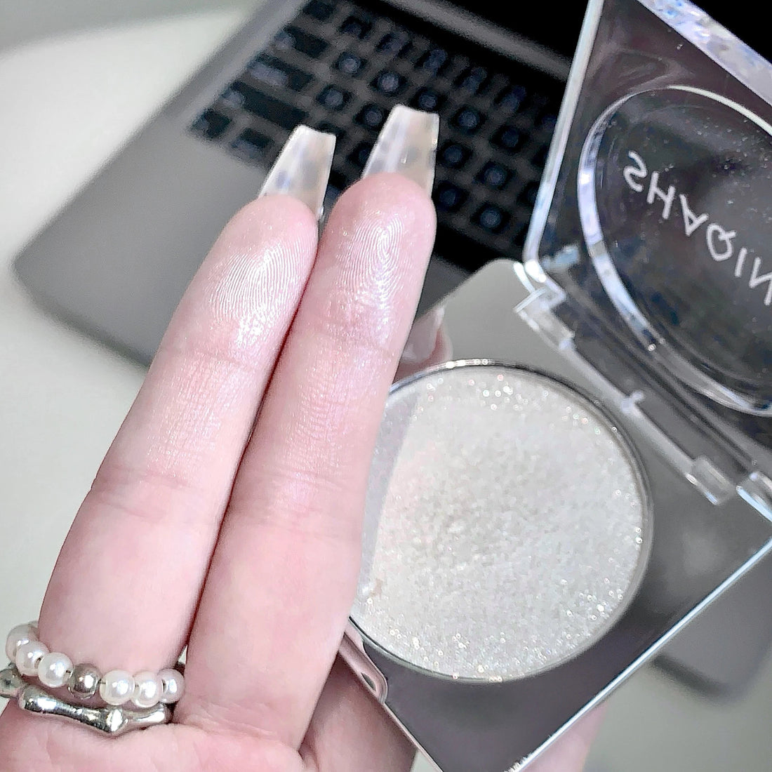 Pearlescent Highlight Powder Vervelle